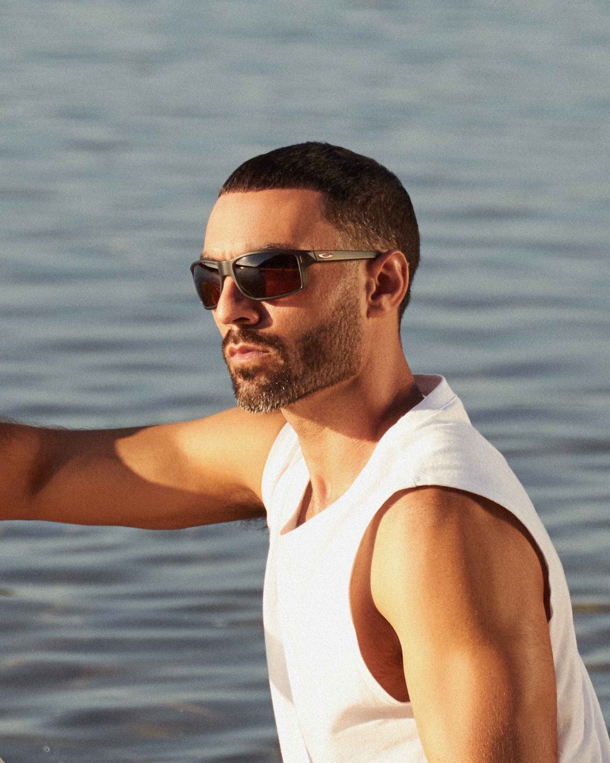 Sunglasses for bright outdoor conditions